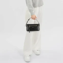 DKNY Bryant Ave Schultertasche Leder 23 cm